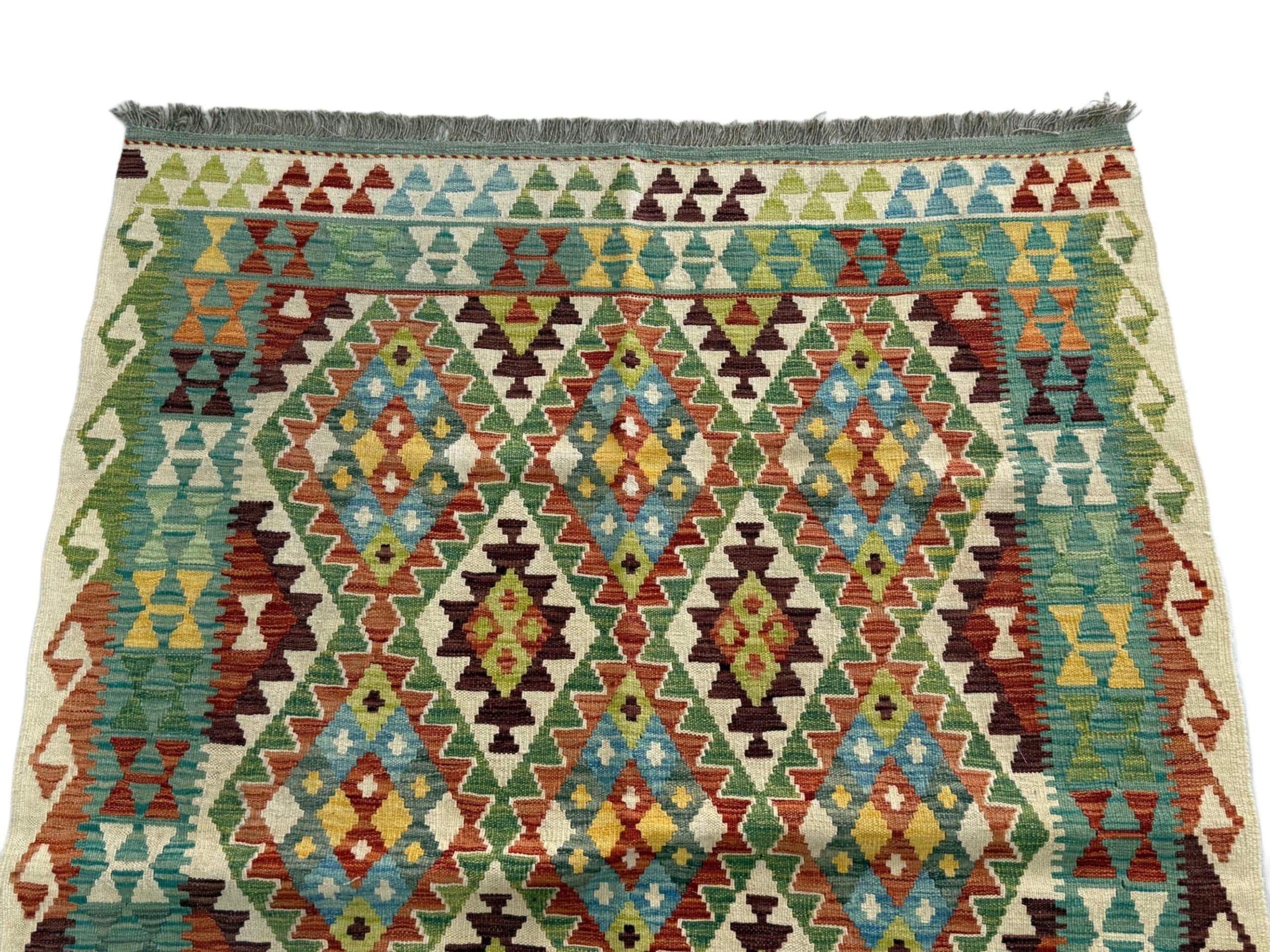 Handwoven Persian Kilim 196 x 156 CM - Image 2