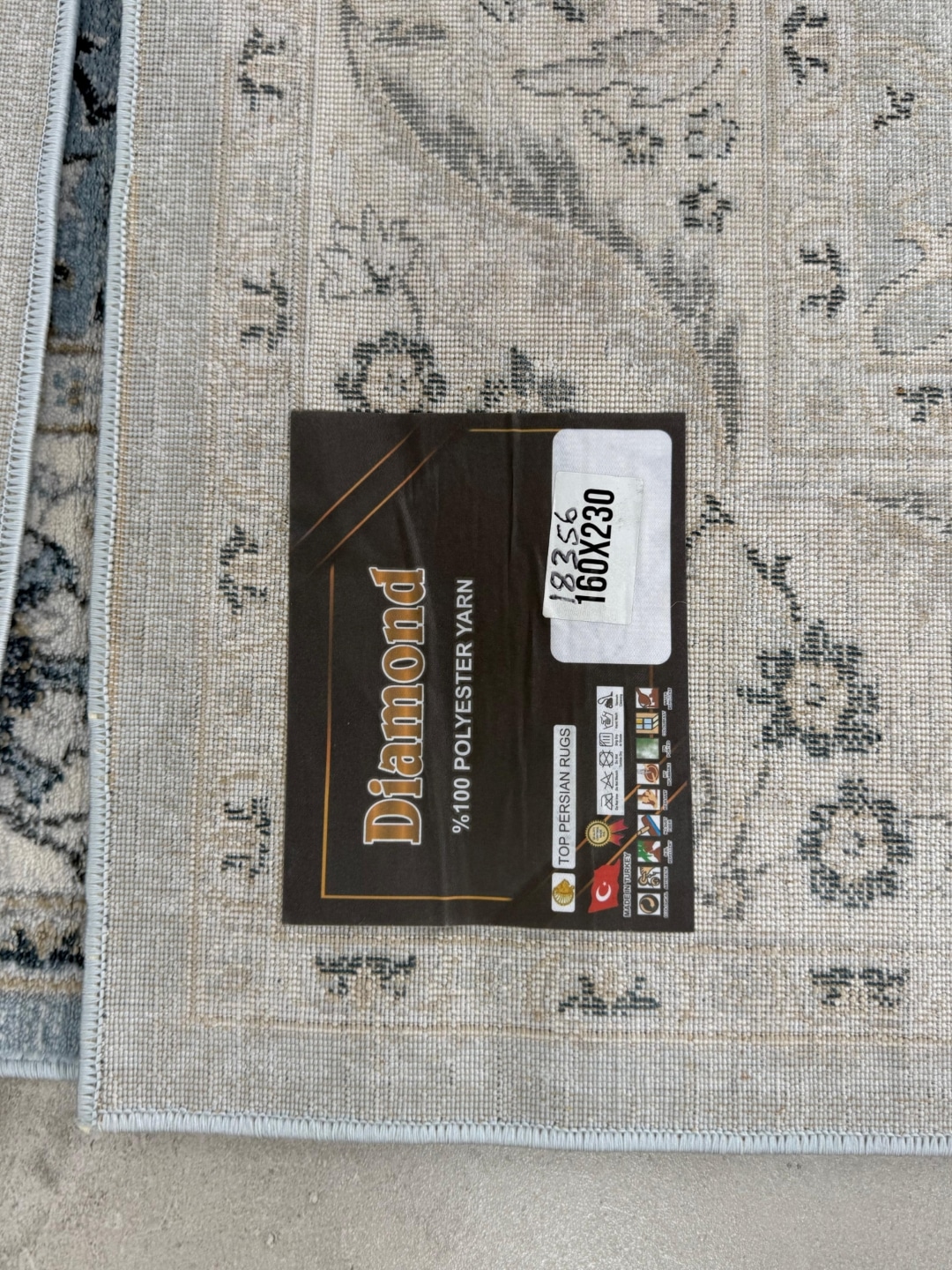 Vintage Diamond Carpet 230 x 160 CM - Image 4