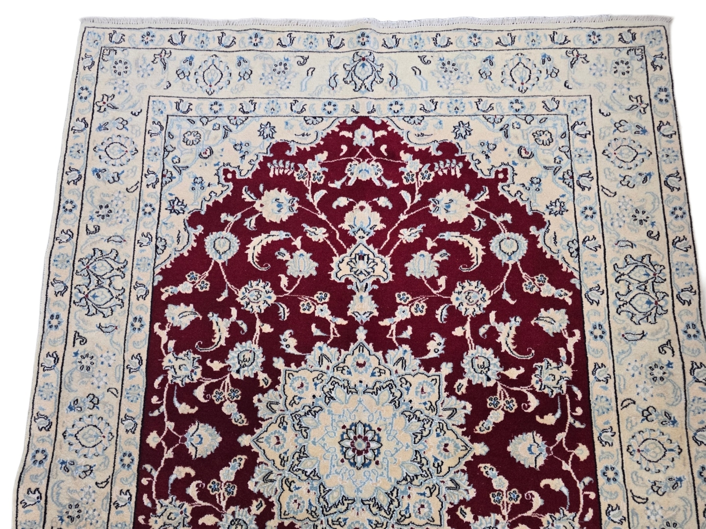 Stunning Persian Naeen 193 x 143 CM - Image 2