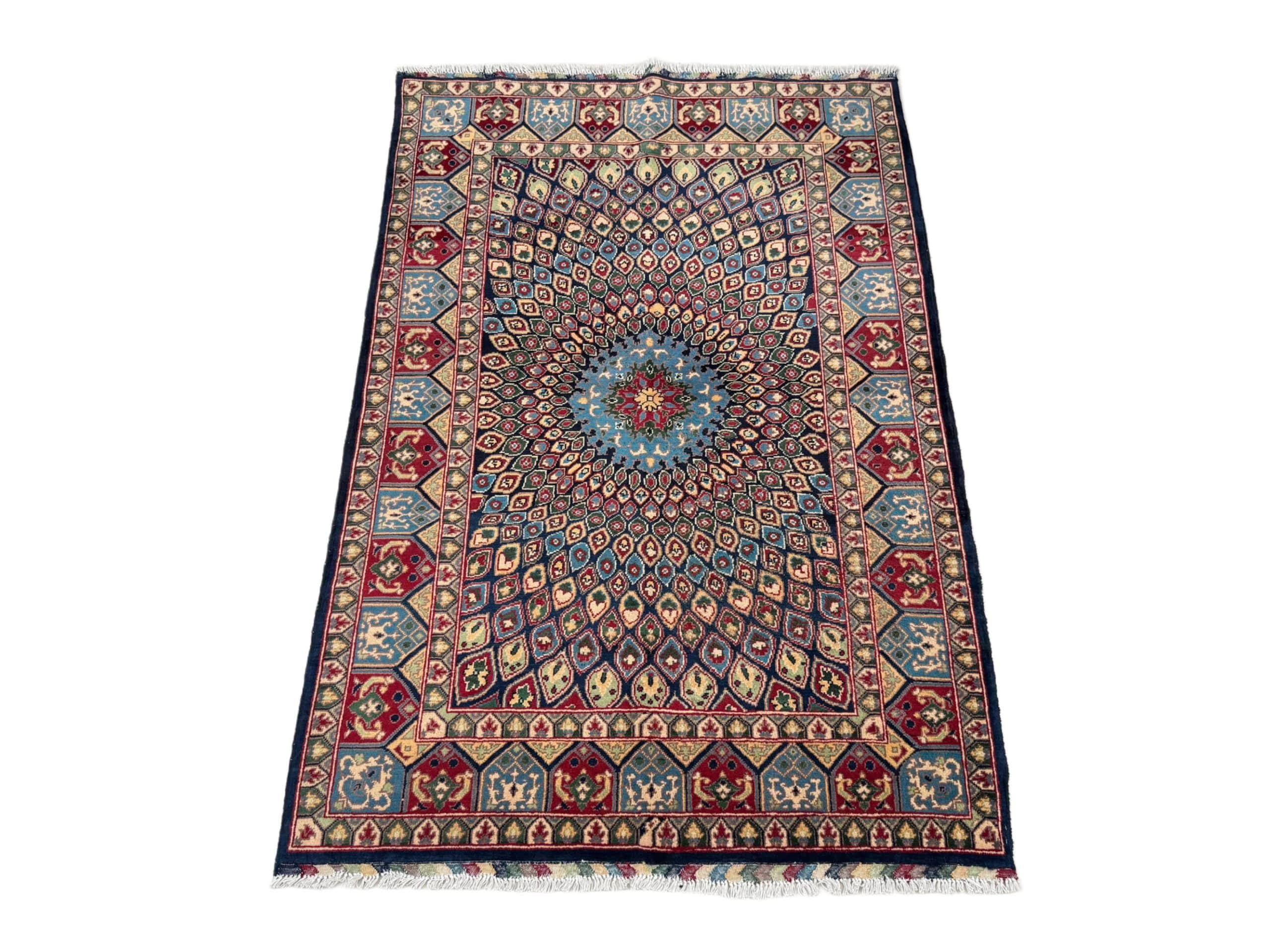 Peacock Patterned Persian 176 x 120 CM