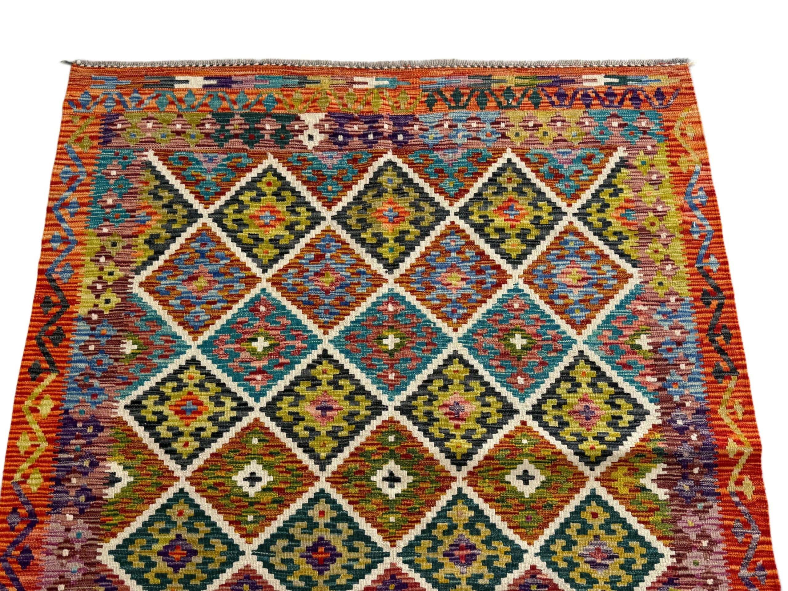 Handwoven Persian Kilim 196 x 159 CM - Image 3