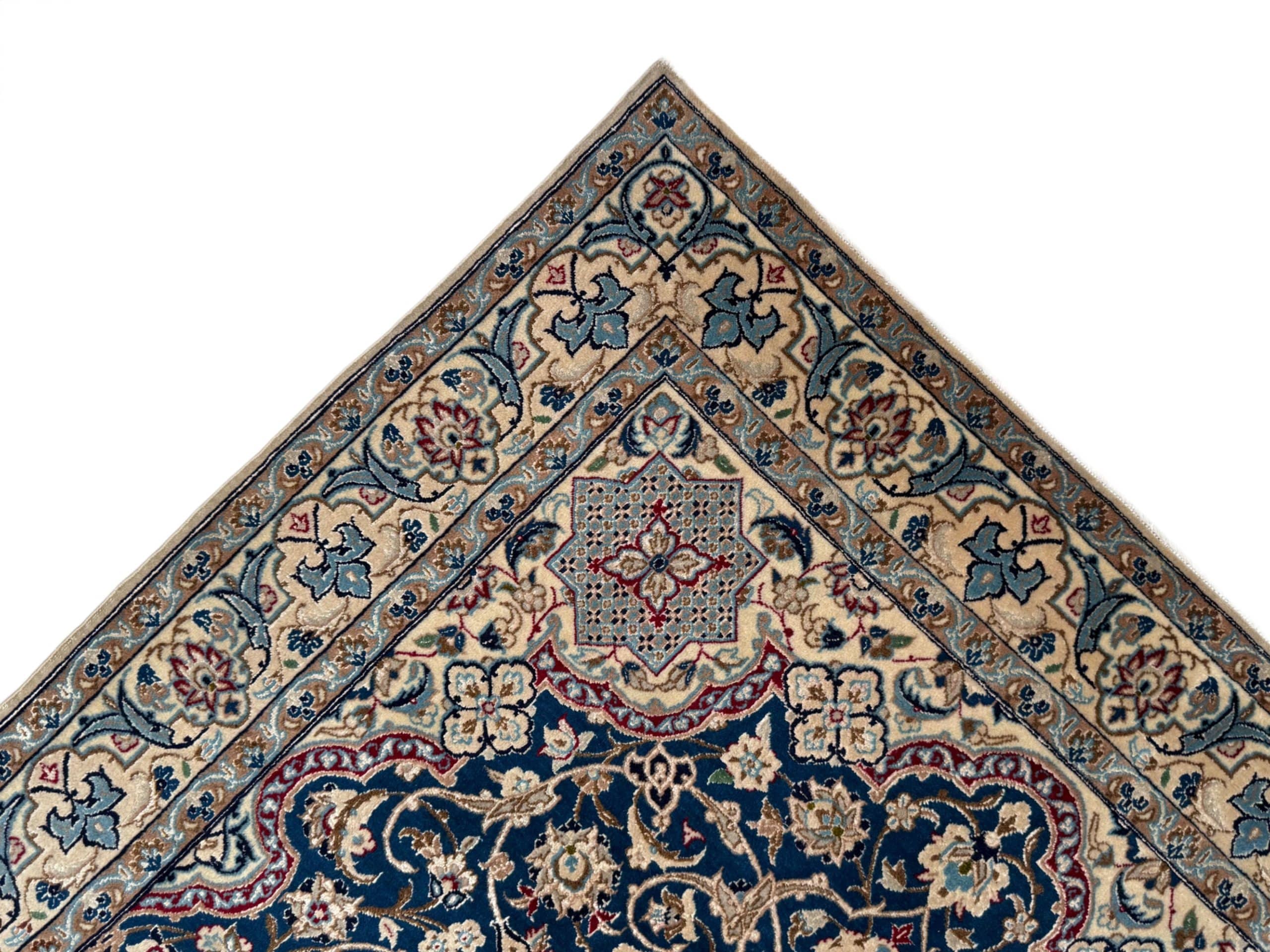 Silk & Wool Naeen 230 x 126 CM - Image 2