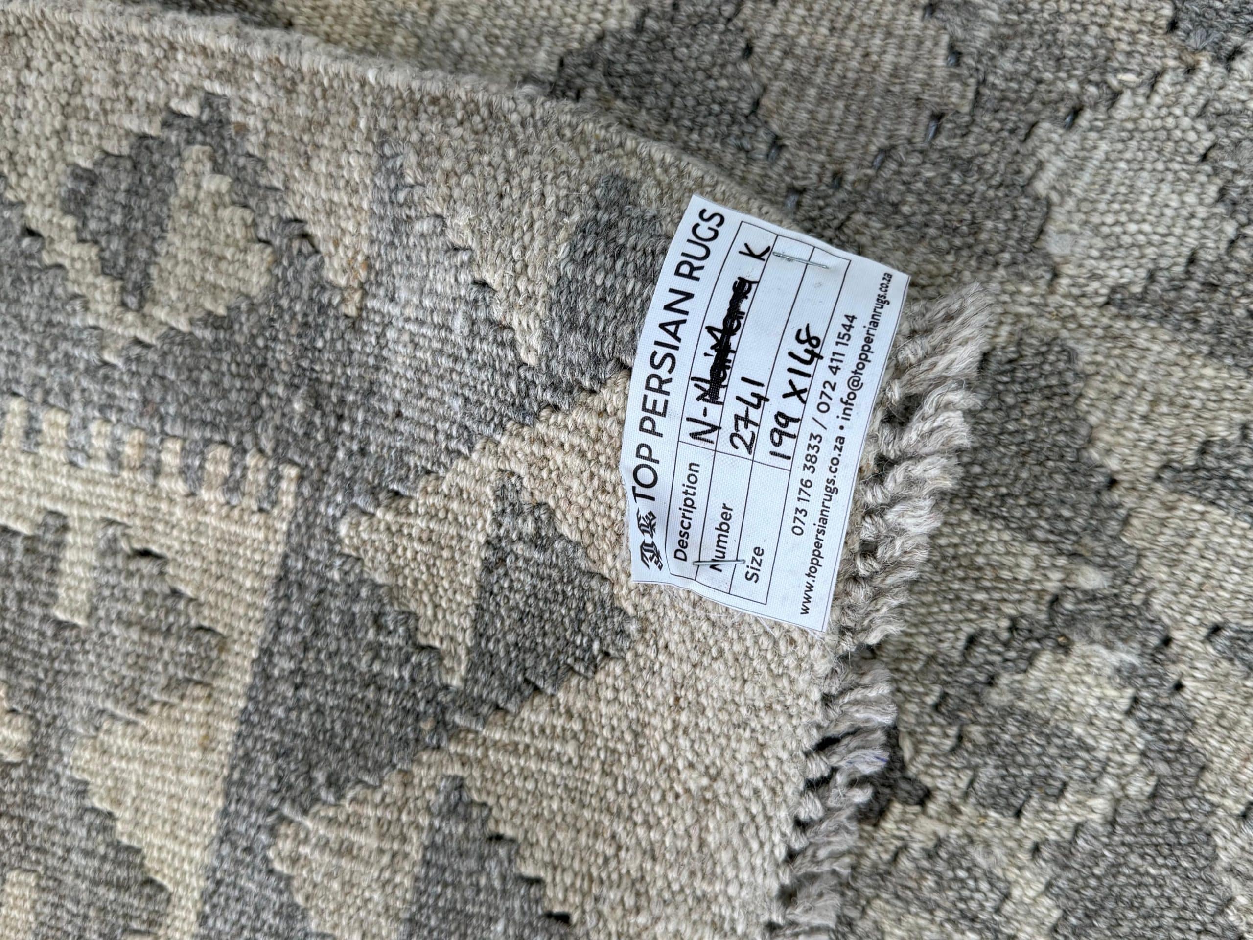 Handwoven Persian Kilim 199 x 148 CM - Image 4