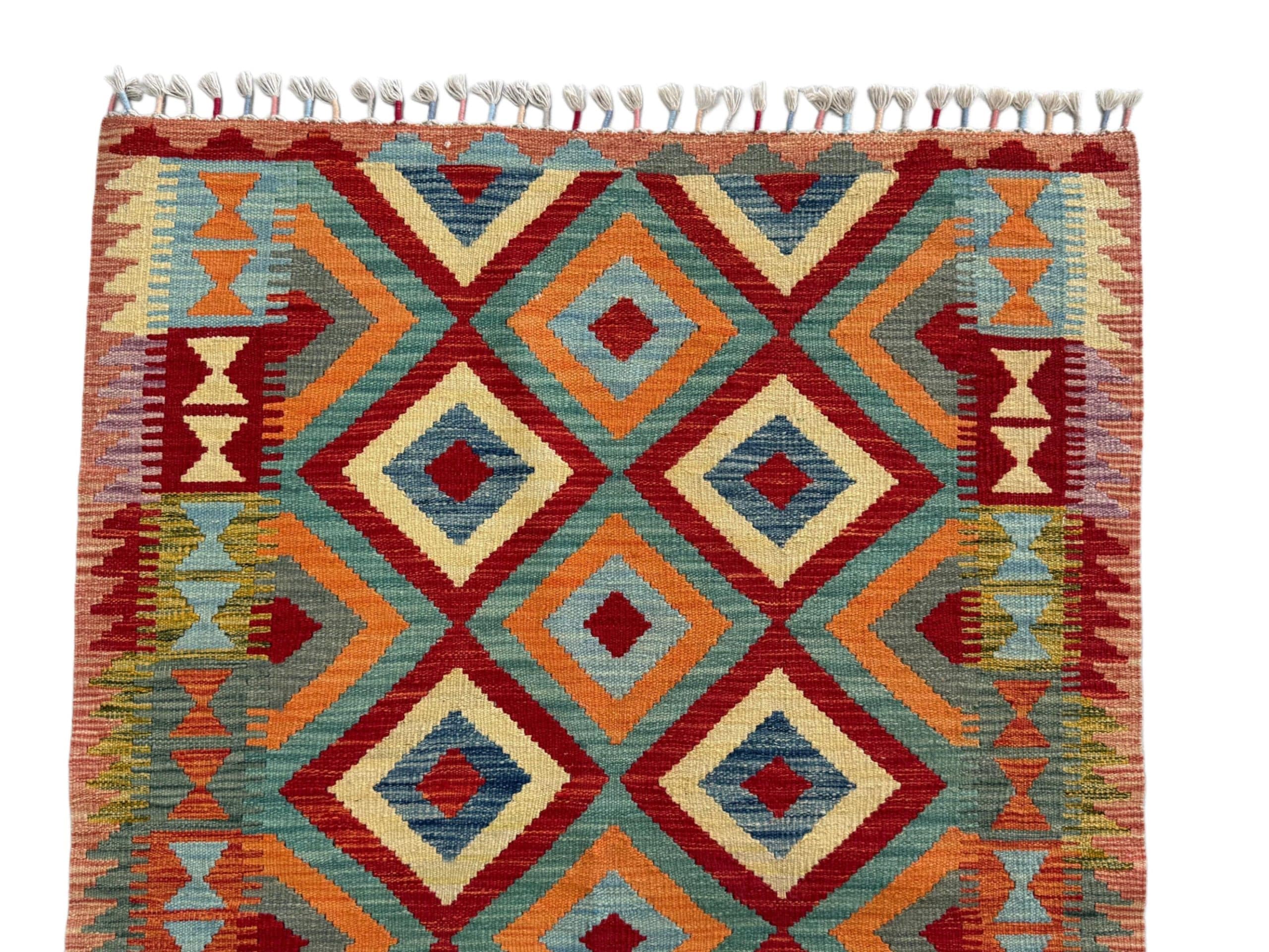 Handwoven Persian Kilim 143 x 105 CM - Image 2