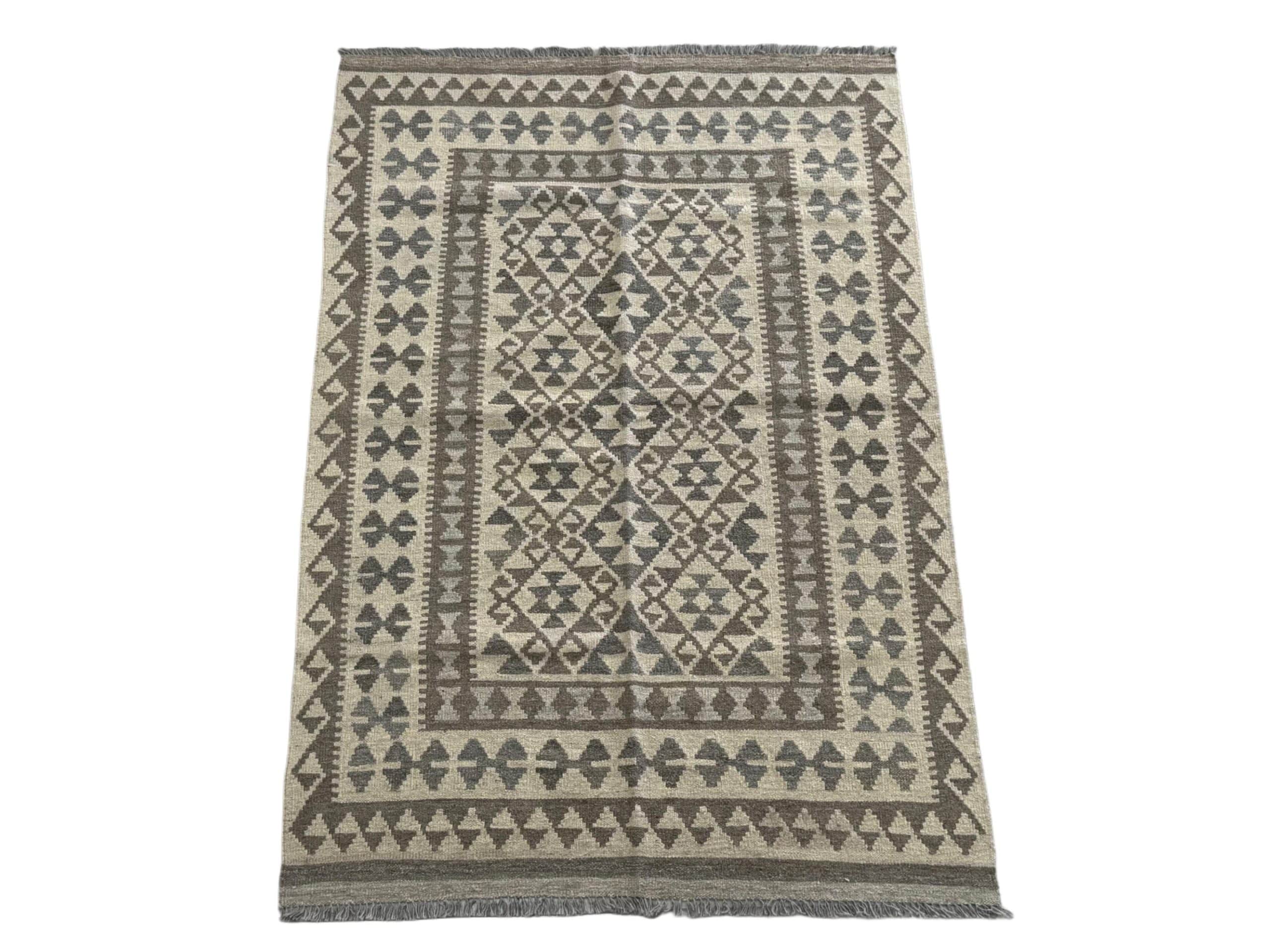 Handwoven Persian Kilim 180 x 122 CM