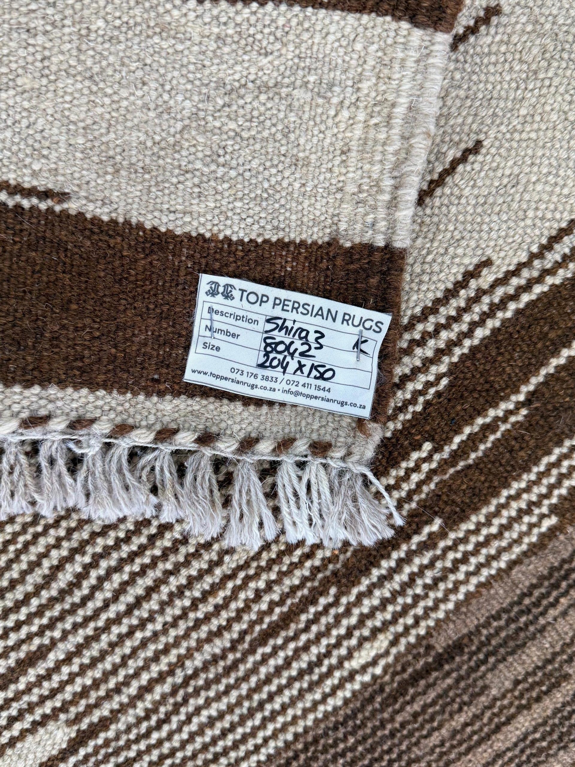 Handwoven Persian Kilim 204 x 150 CM - Image 4