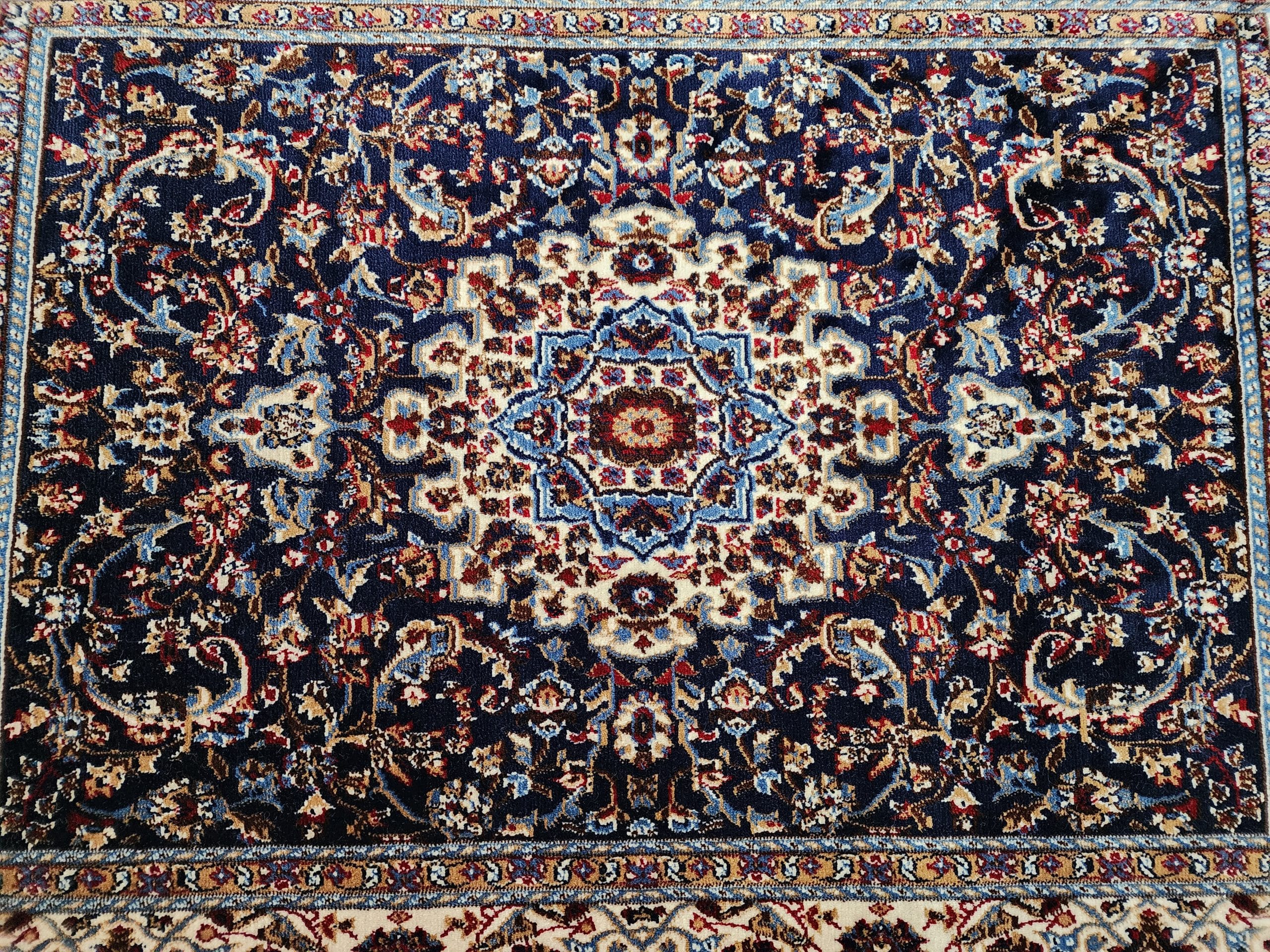 Sapphire Crown Carpet 120 x 80 CM - Image 2