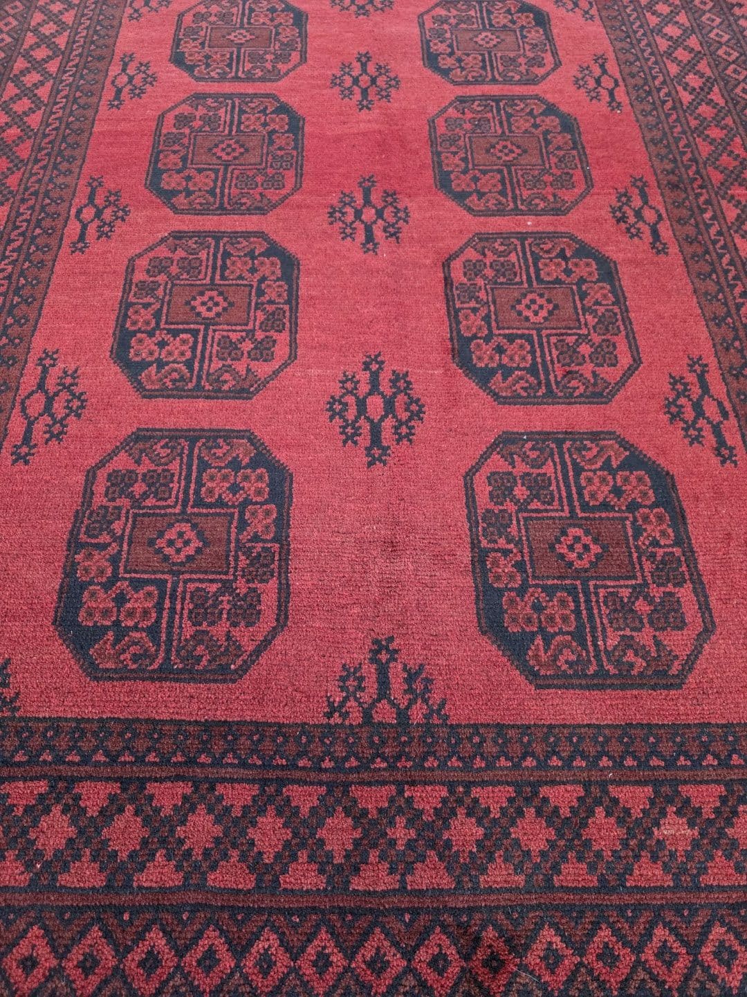 Red Persian Carpet 200 x 153 CM - Image 3