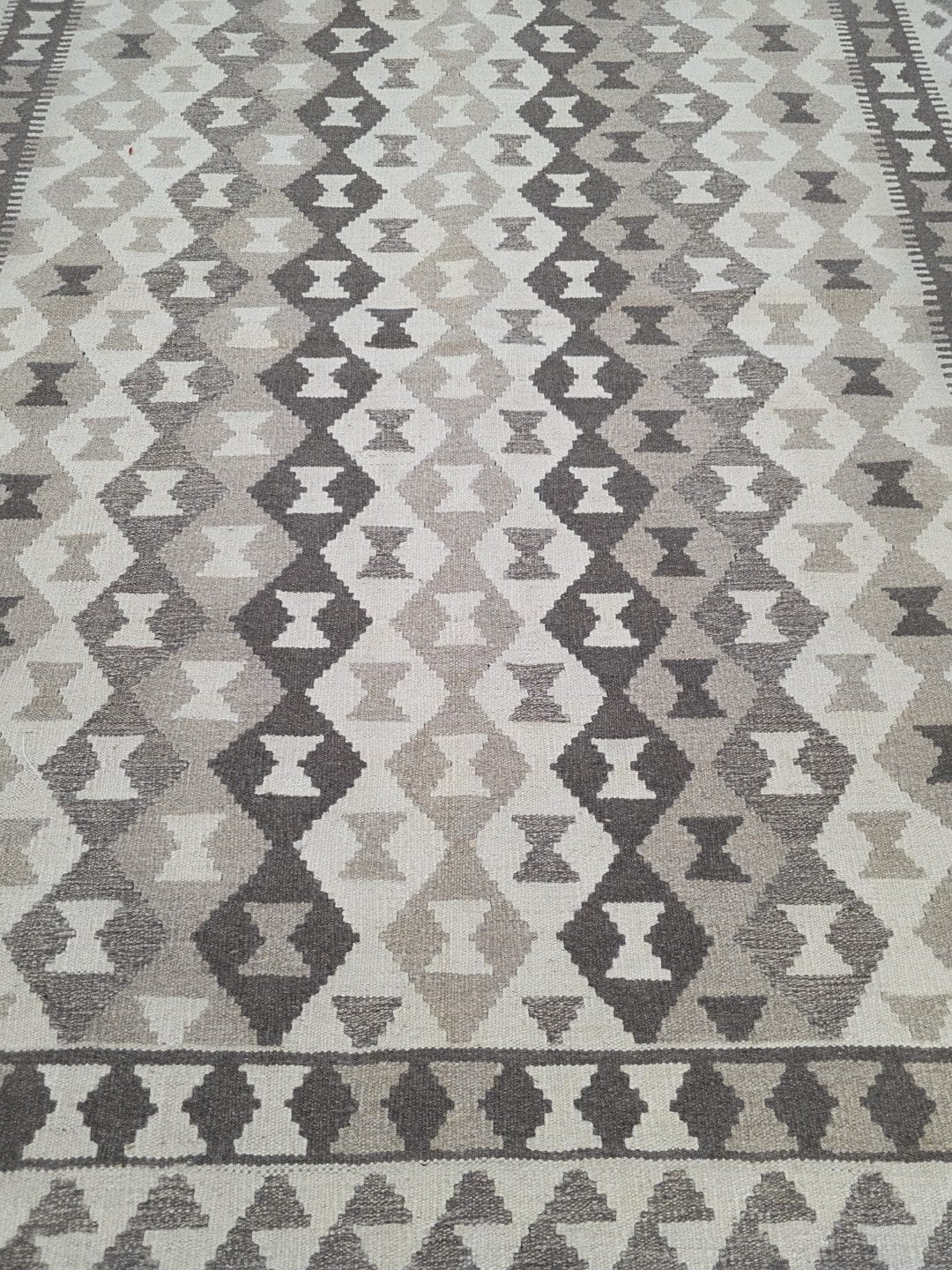 Persian Kilim 192 x 154 CM - Image 2